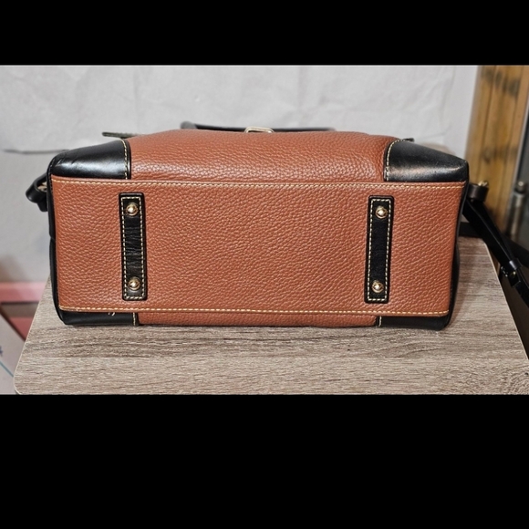 Dooney & Bourke Verona Elisa Top Handle Satchel Crossbody- EUC - Picture 4 of 12